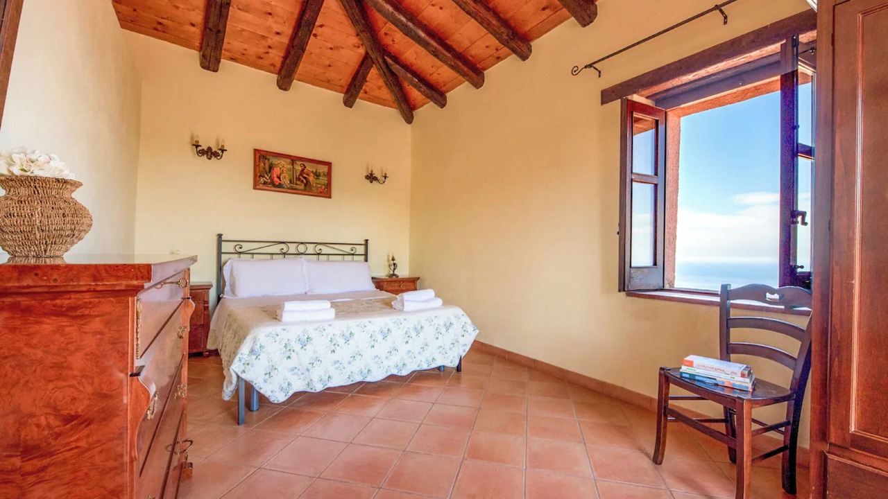Photo of Bedroom in San Marco d'Alunzio