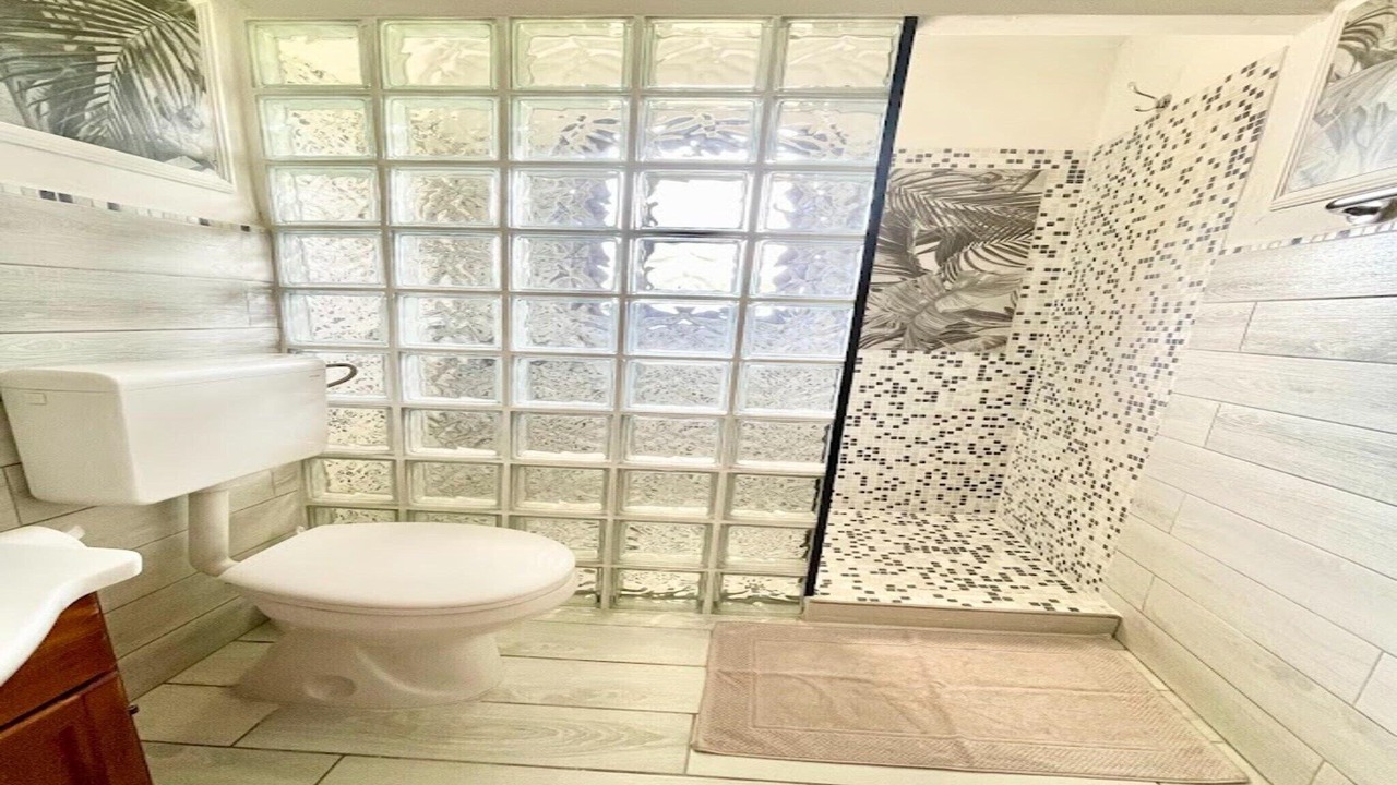 Photo of Bathroom in Mitogio