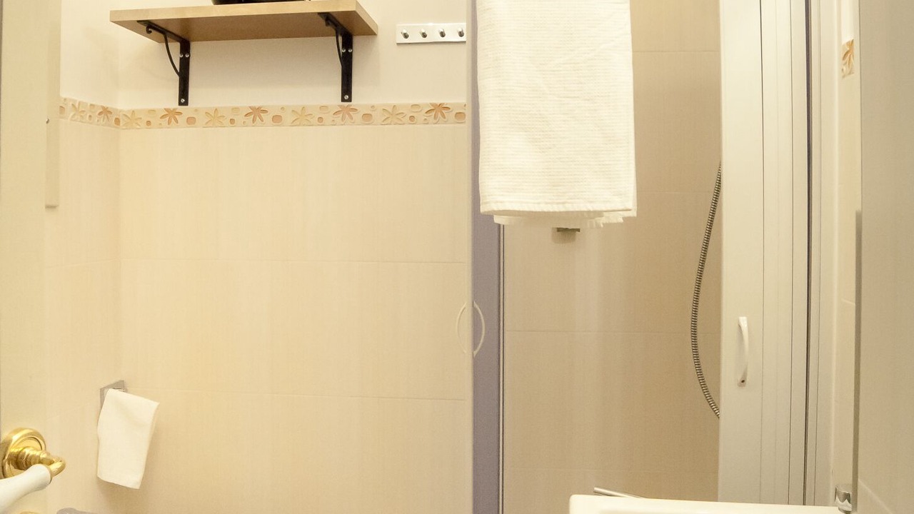 Photo of Bathroom in Catania City Centre