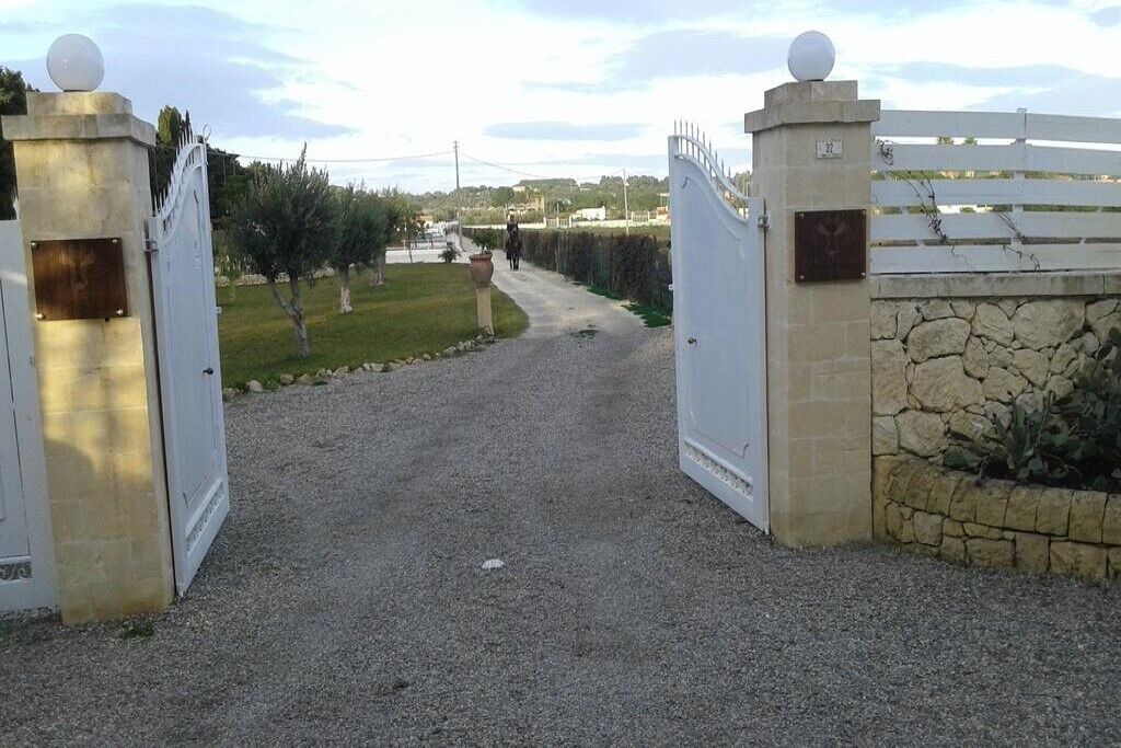 Photo of Outdoor in Fanusa
