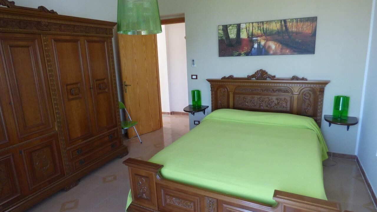 Photo of Bedroom in Patti