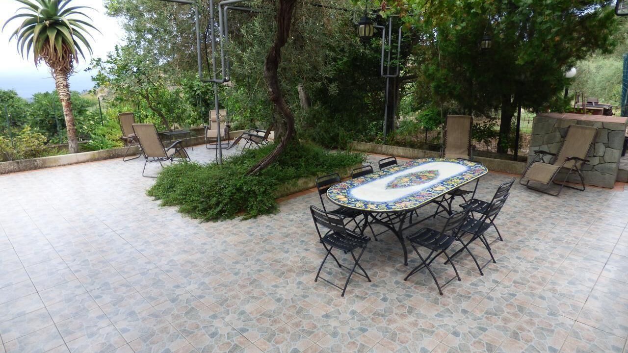 Photo of Outdoor in Patti