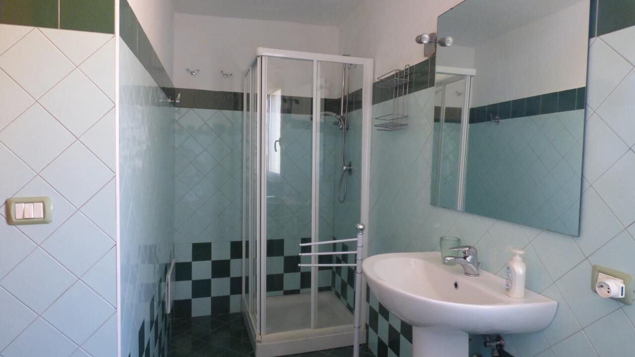 Photo of Bathroom in Patti