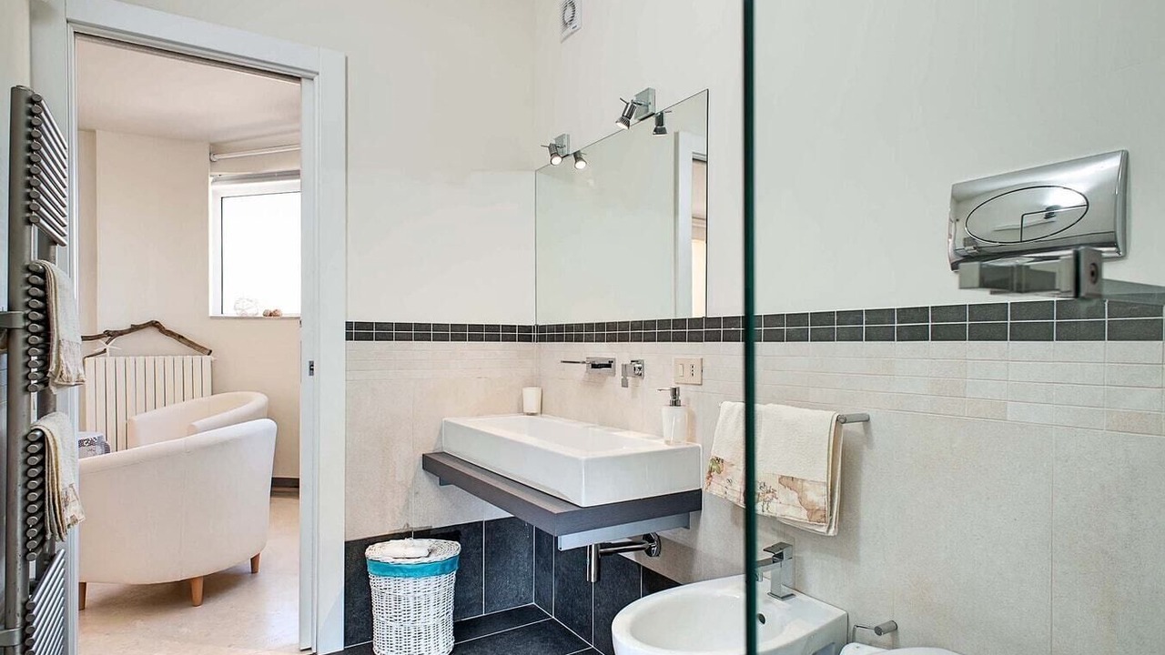 Photo of Bathroom in Noto
