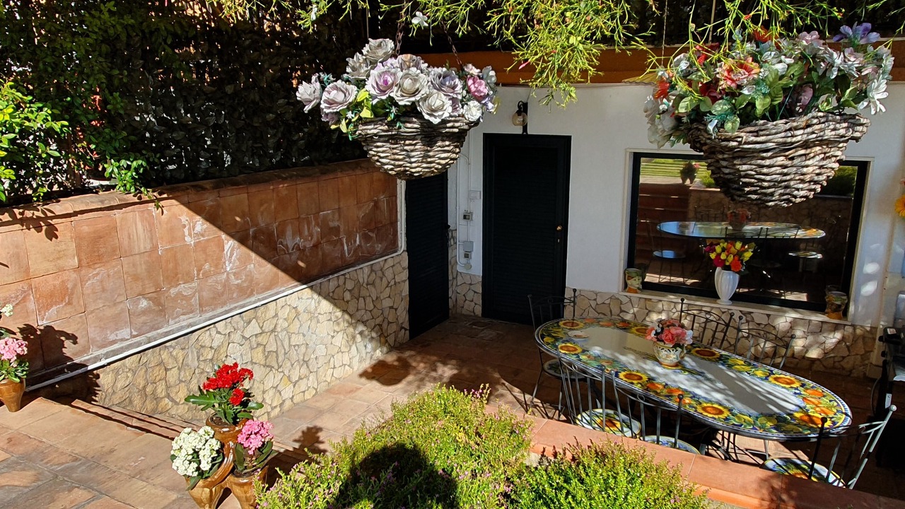Photo of Outdoor in Vampolieri I