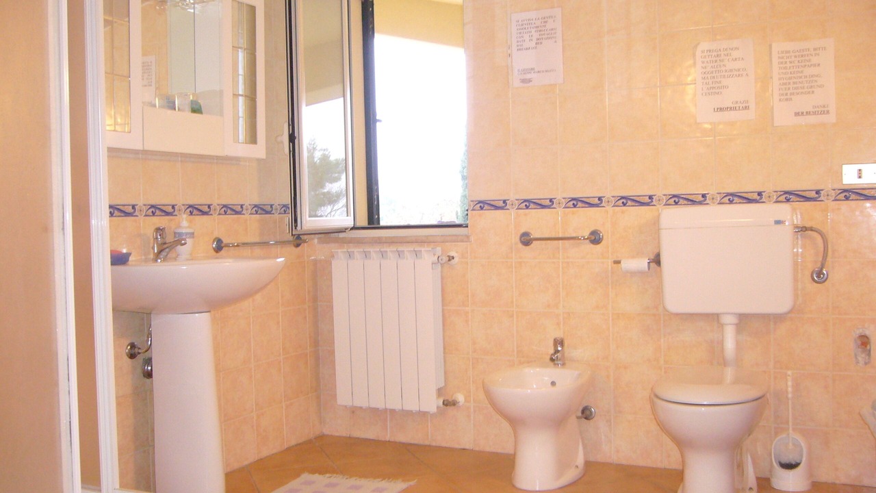 Photo of Bathroom in Caltanissetta