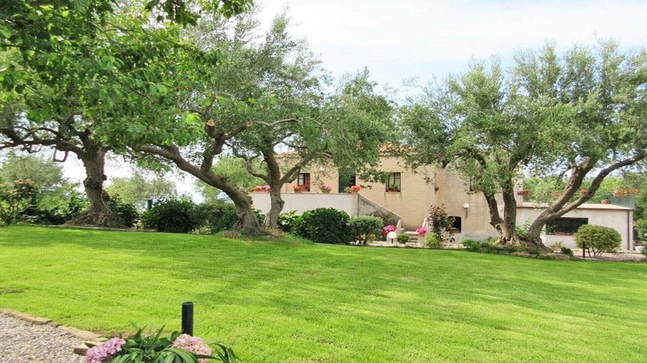 Photo of Outdoor in Naso
