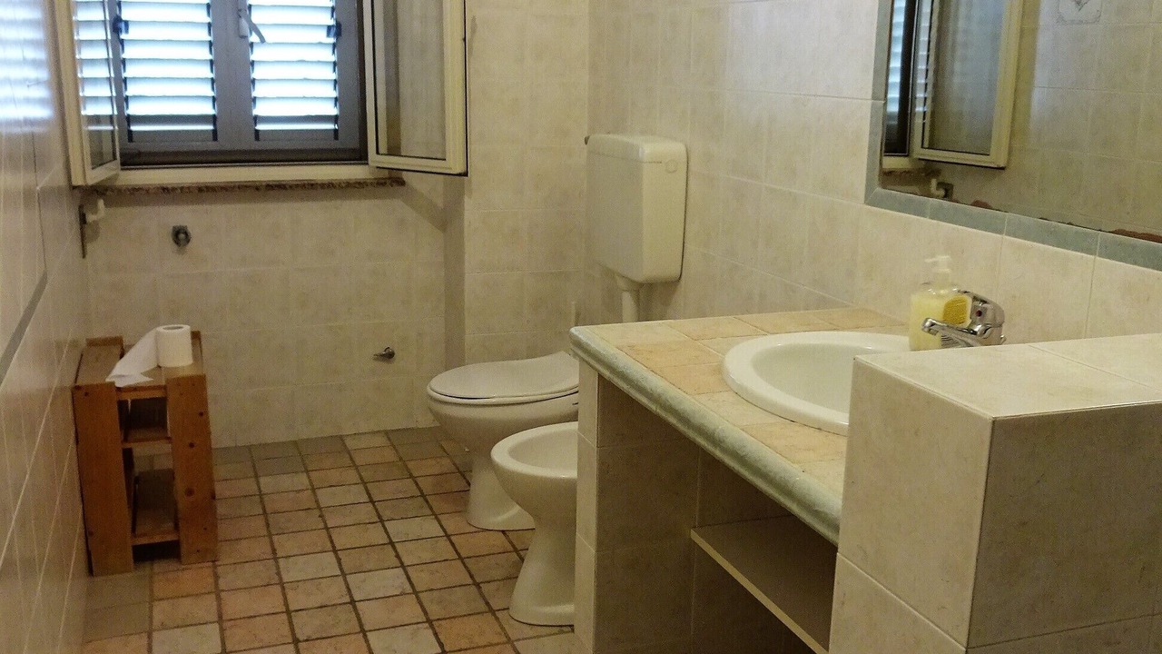 Photo of Bathroom in Avola