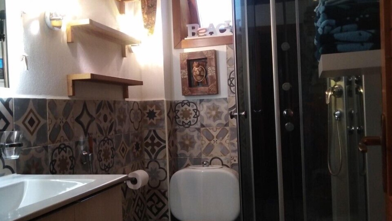Photo of Bathroom in Acradina
