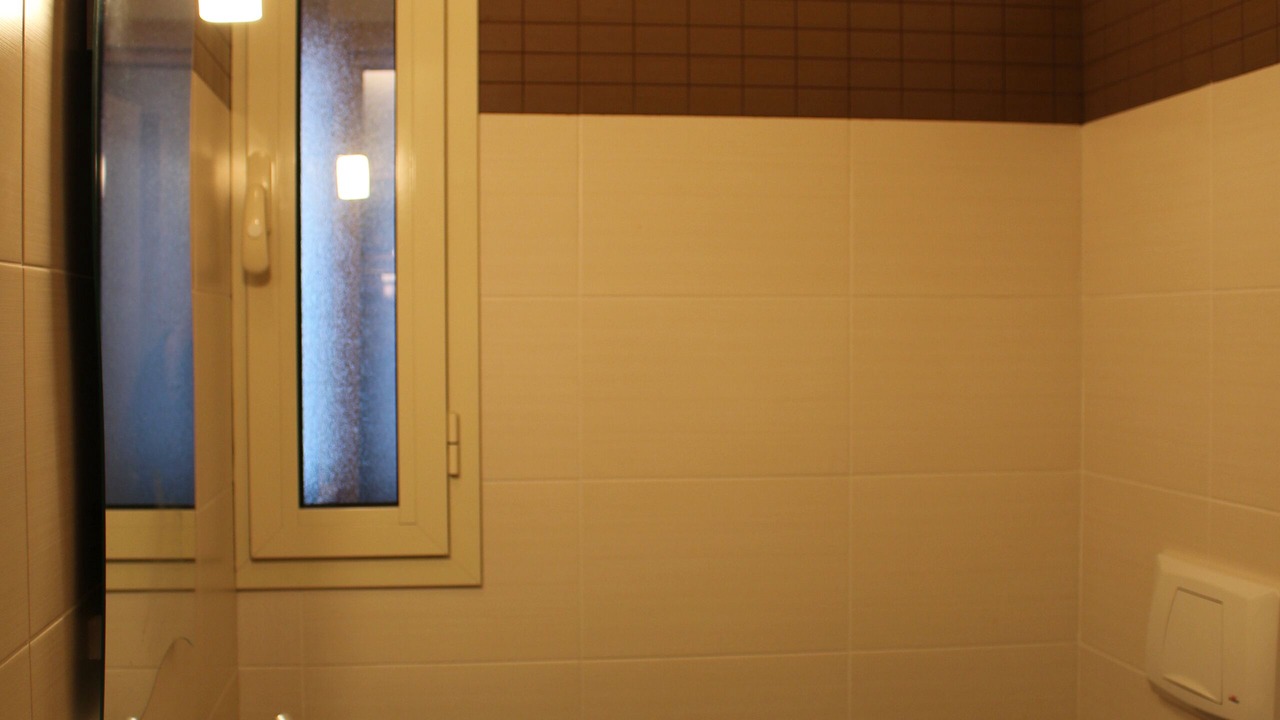 Photo of Bathroom in Palazzolo Acreide Historic Centre
