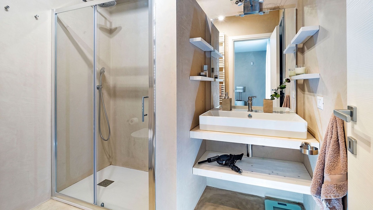 Photo of Bathroom in Avola