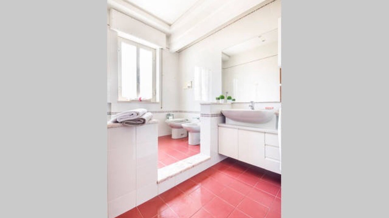 Photo of Bathroom in Alcamo Historic Center