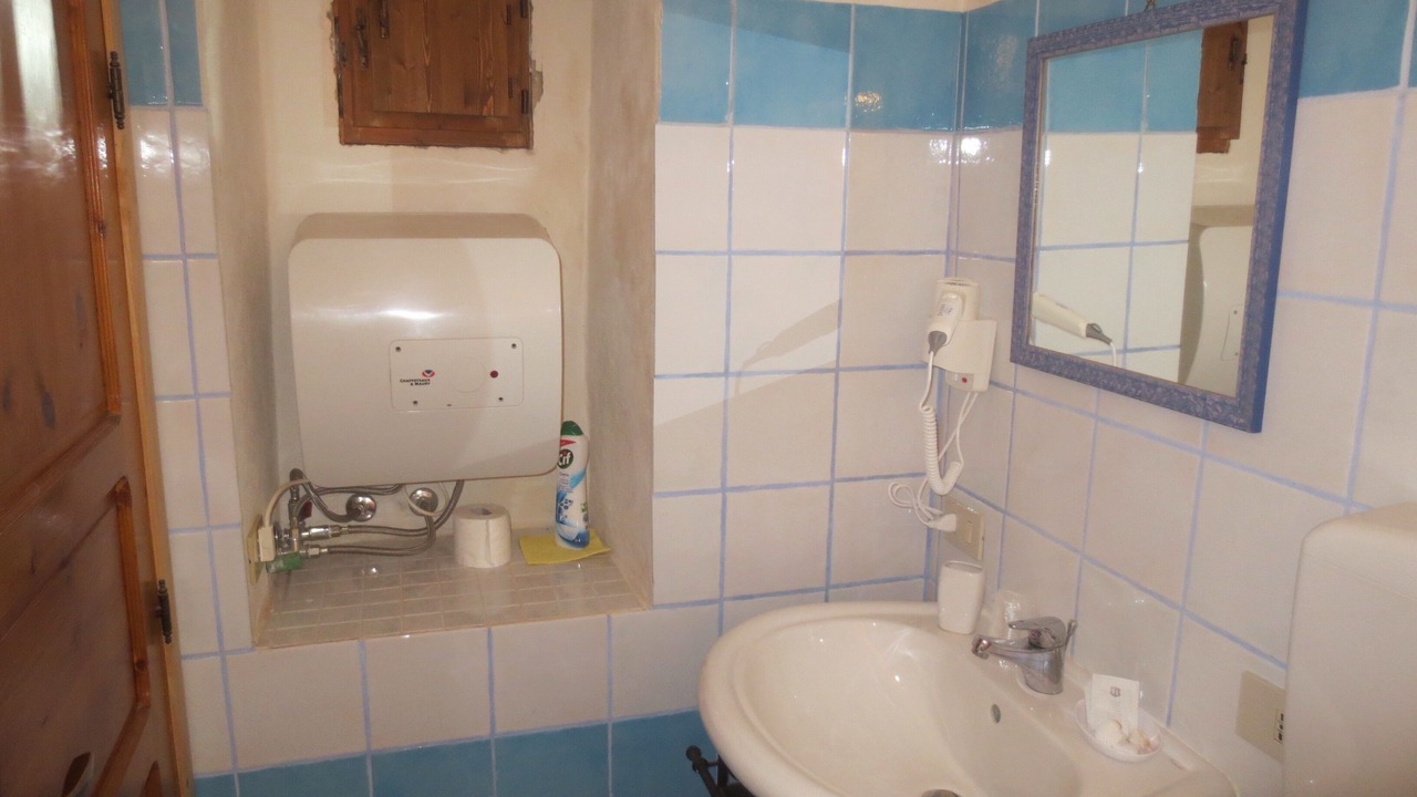 Photo of Bathroom in Pantelleria