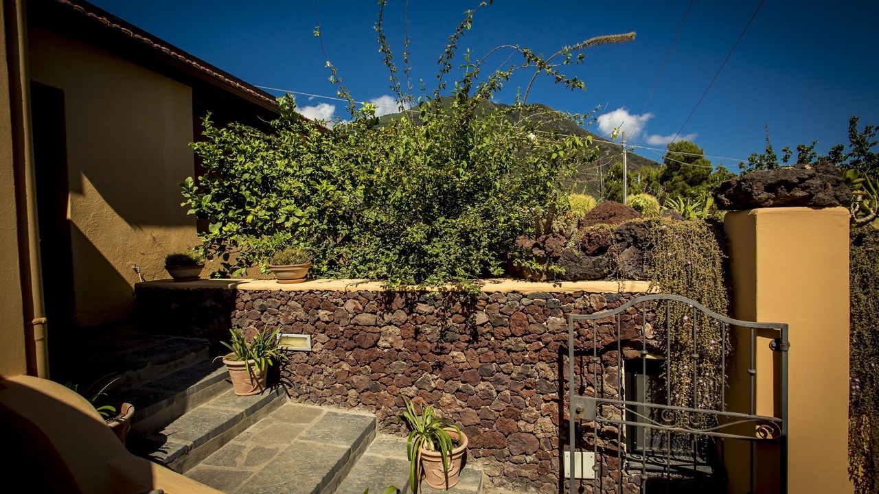 Photo of Patio Balcony in Leni