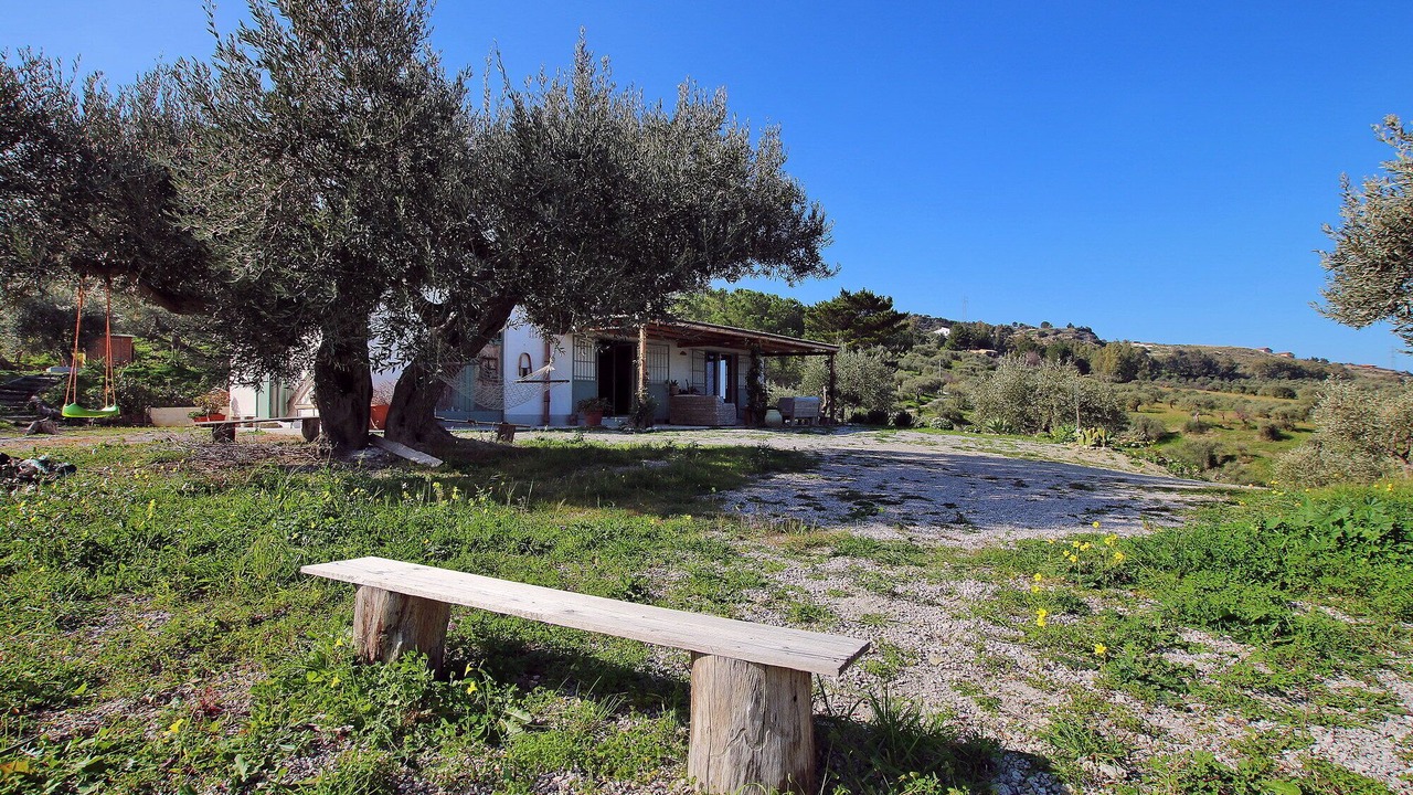 Photo of Outdoor in Collesano