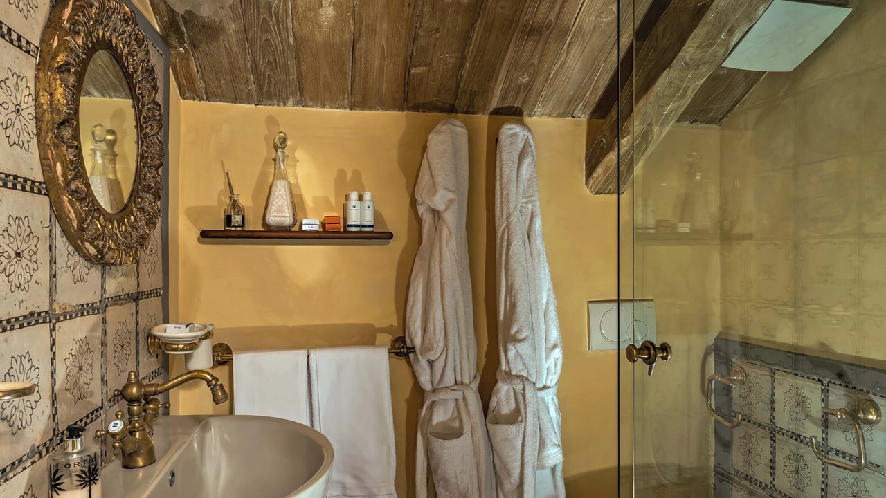 Photo of Bathroom in Montepertuso