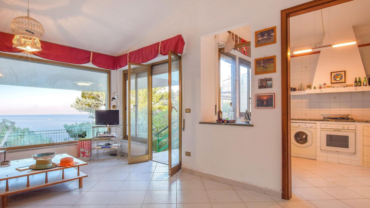 Photo of Bedroom in Torre Colonna-sperone