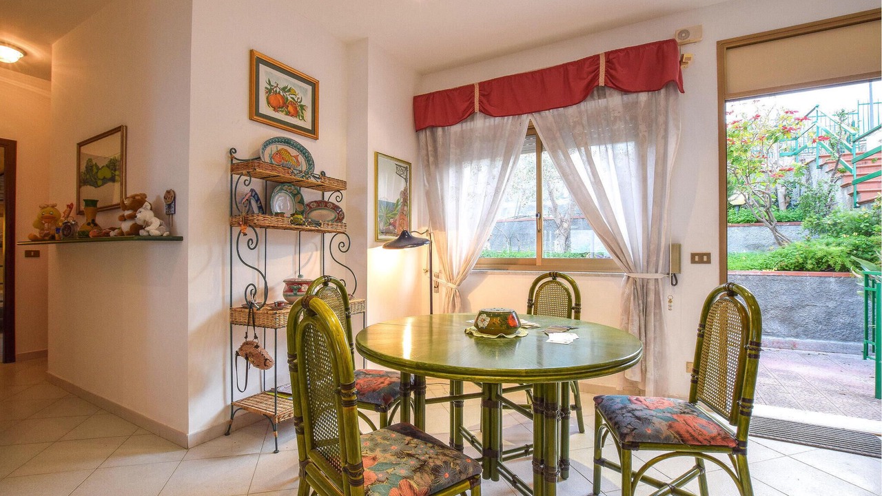 Photo of Bedroom in Torre Colonna-sperone