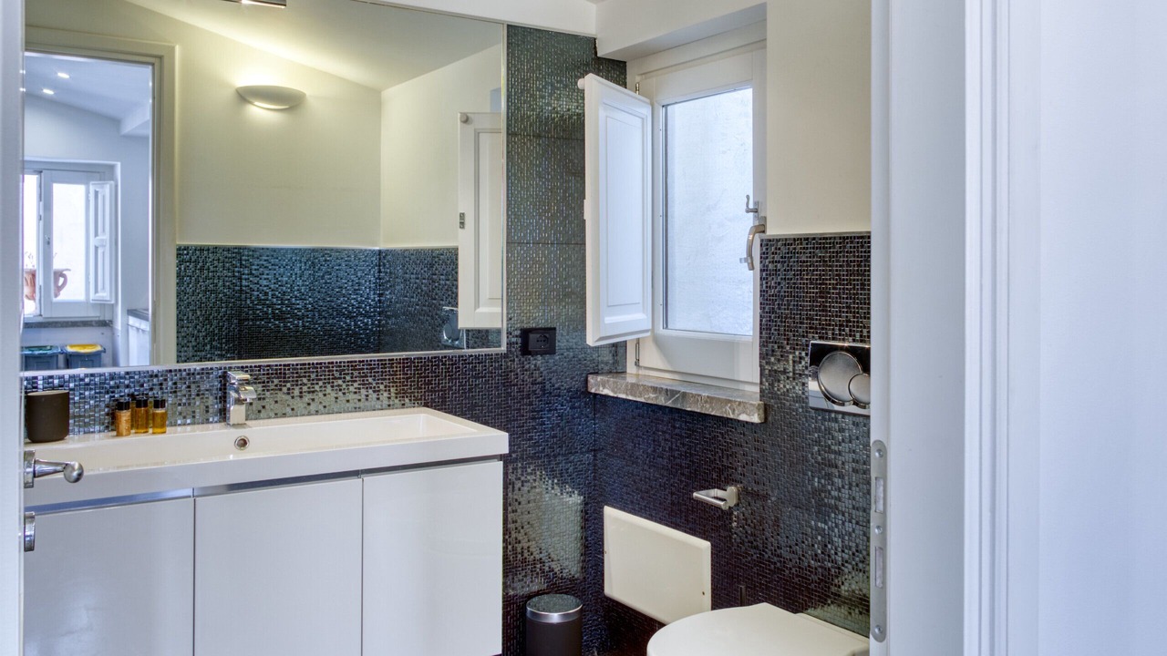 Photo of Bathroom in Old Town