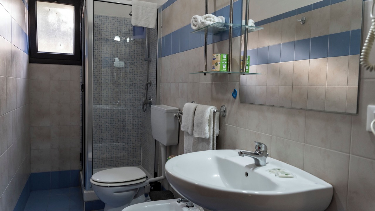 Photo of Bathroom in San Giorgio-Librino-San Giuseppe la Rena-Zia Lisa-Villaggio Sant'Agata