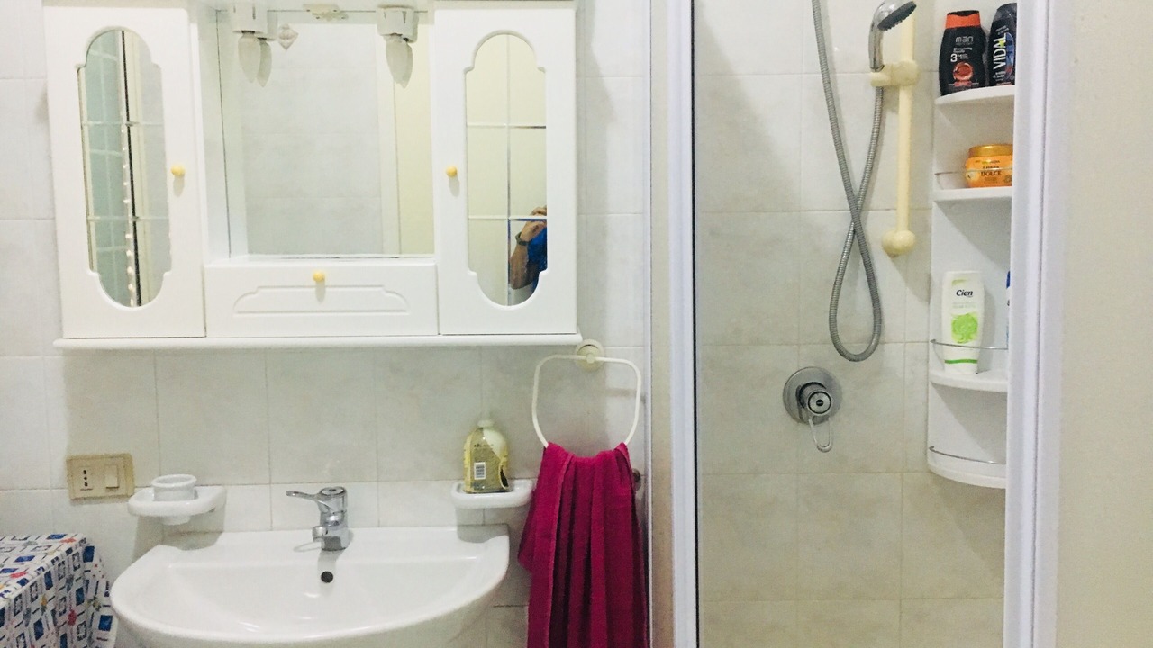 Photo of Bathroom in Floridia