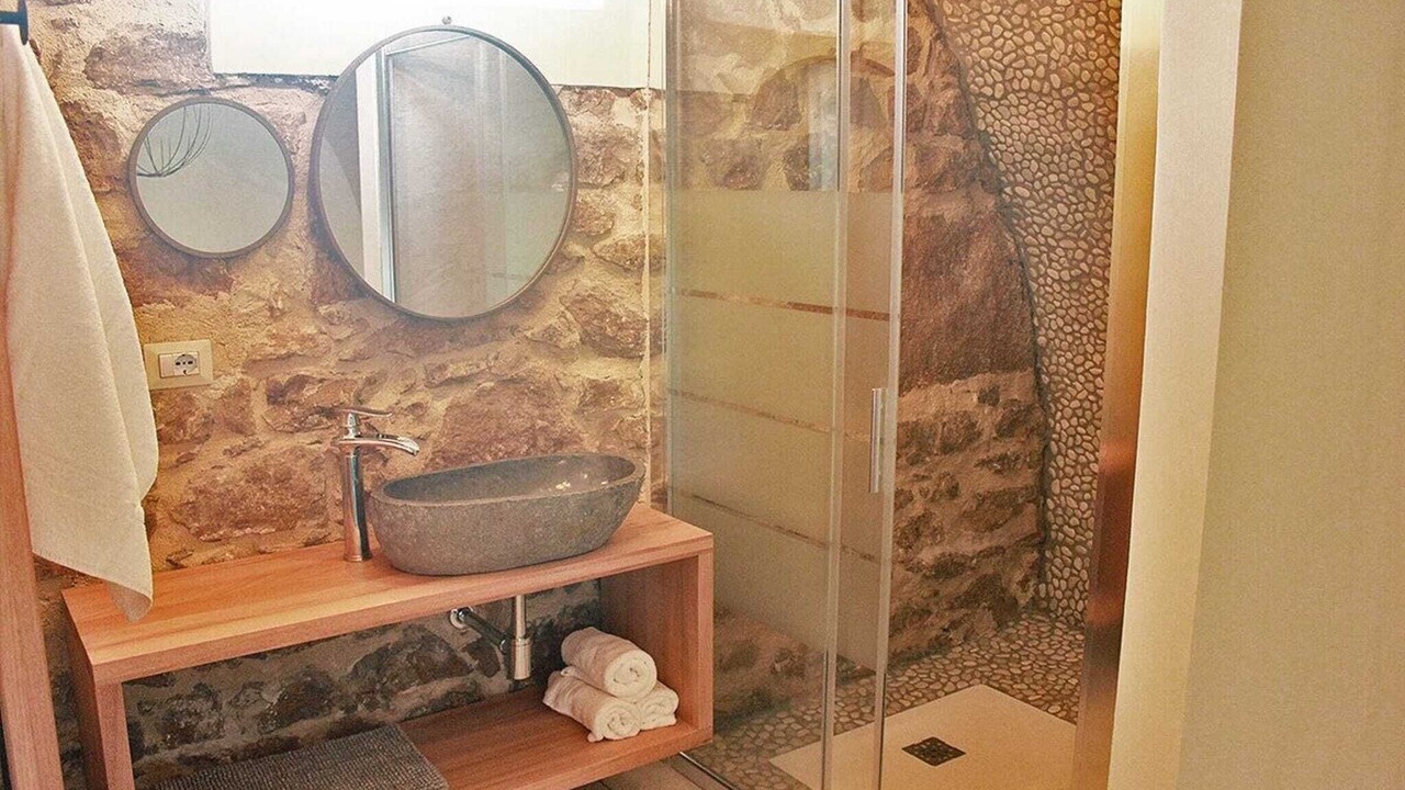 Photo of Bathroom in Monterosso Almo