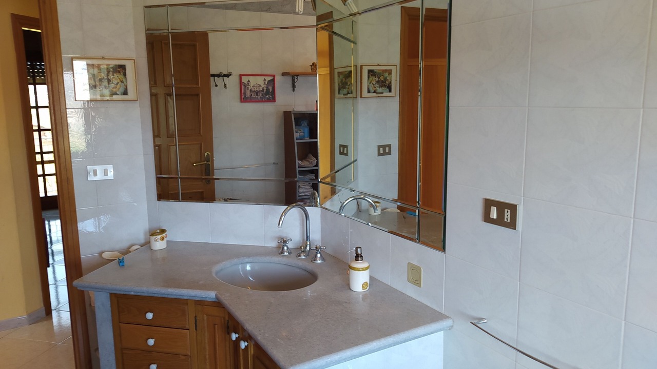 Photo of Bathroom in San Nicola l'Arena