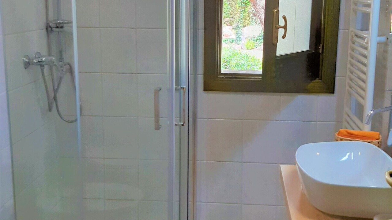 Photo of Bathroom in Comiso