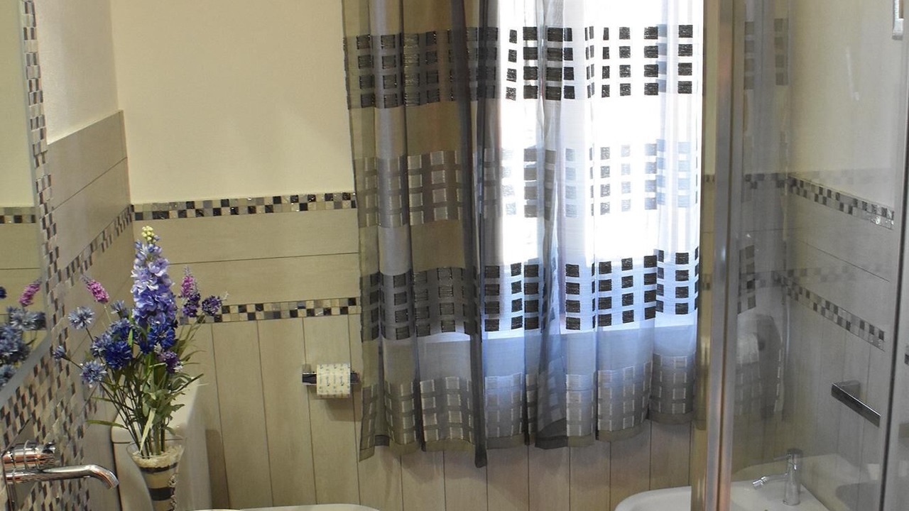 Photo of Bathroom in Calatabiano