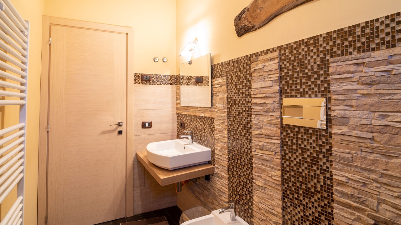 Photo of Bathroom in Piedimonte Etneo