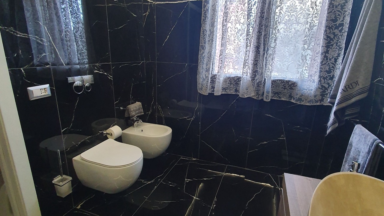 Photo of Bathroom in Pedara