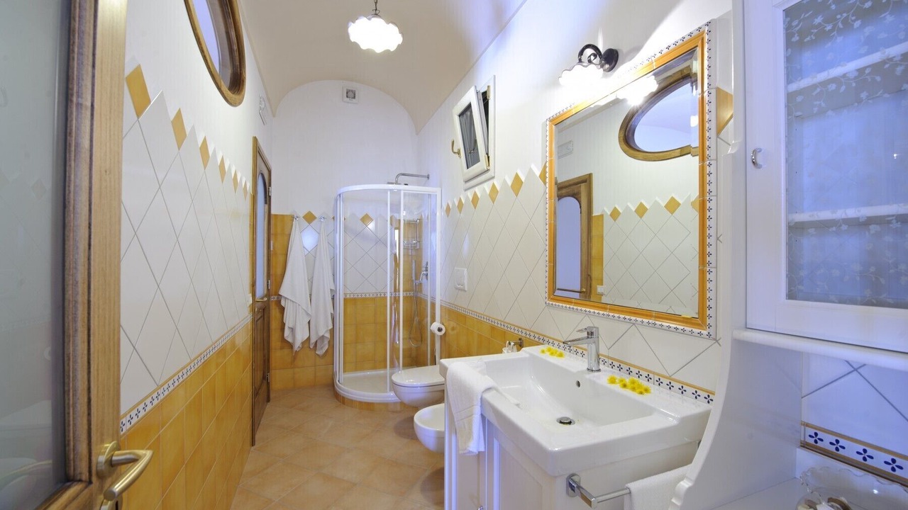 Photo of Bathroom in Praiano