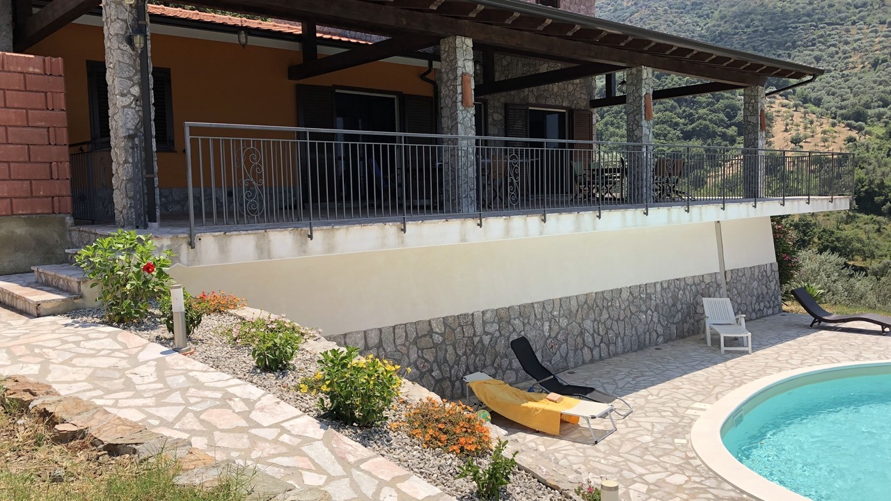 Photo of Patio Balcony in Capri Leone