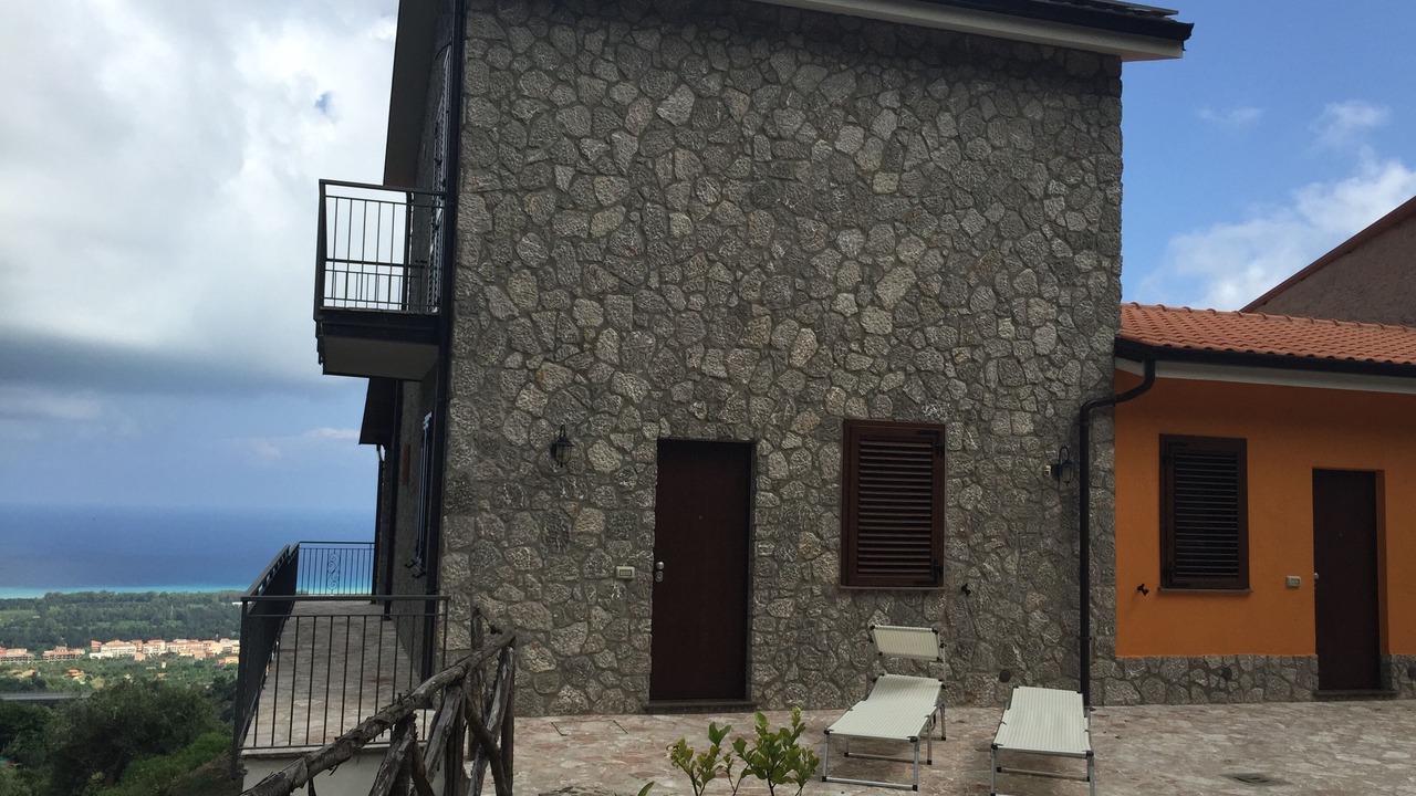Photo of Outdoor in Capri Leone