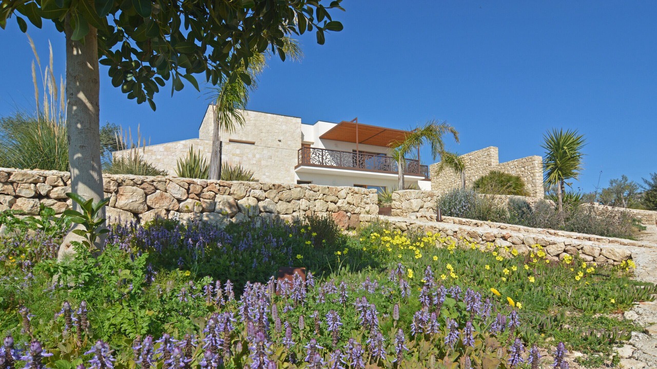 Photo of Outdoor in Avola