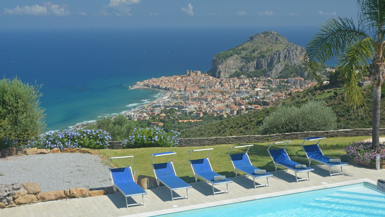 Photo of Others in Cefalu