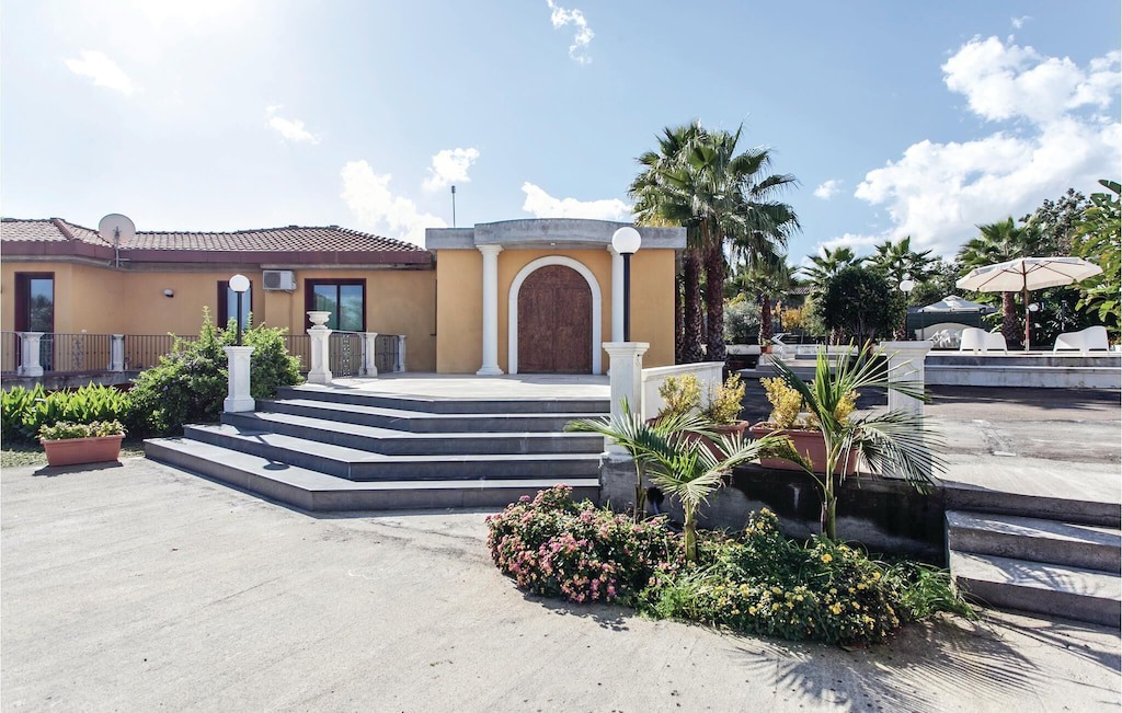 Photo of Buildings in Giarre