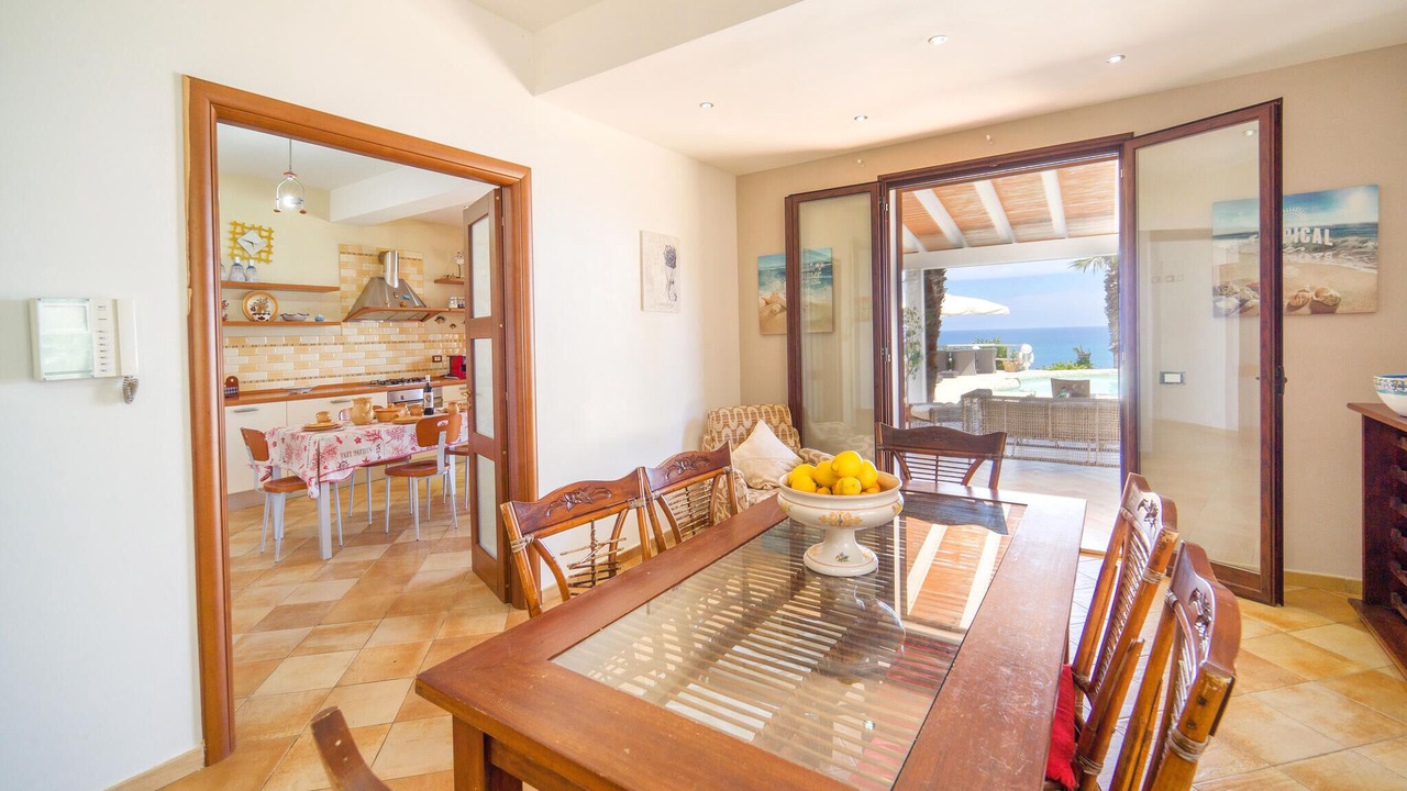Photo of Bedroom in Torre Colonna-sperone