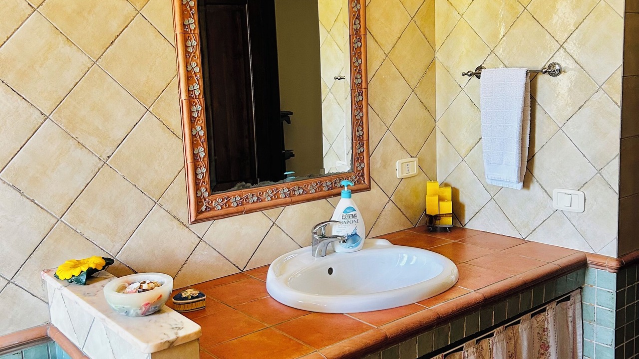 Photo of Bathroom in Carini