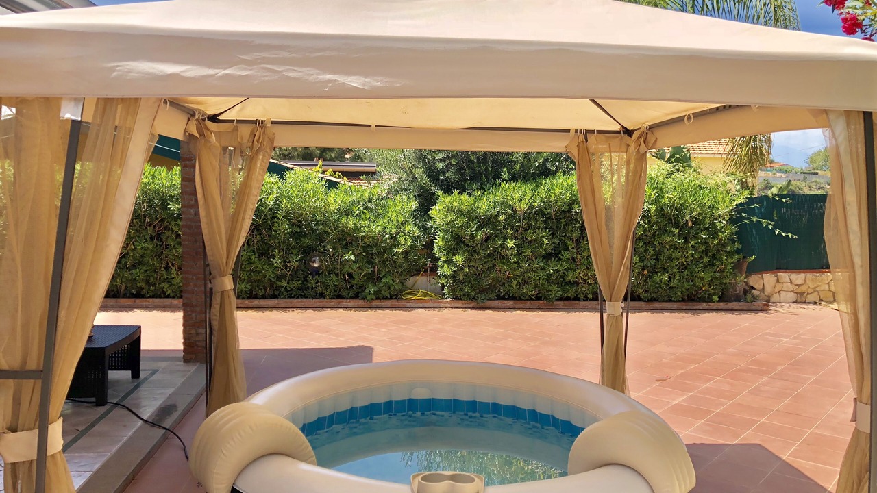 Photo of Patio Balcony in Costa Saracena-Castelluccio