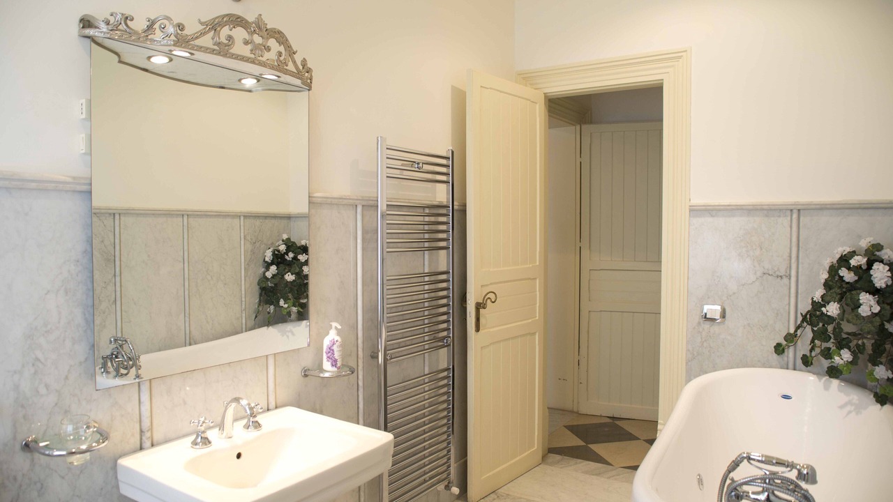 Photo of Bathroom in Marsala