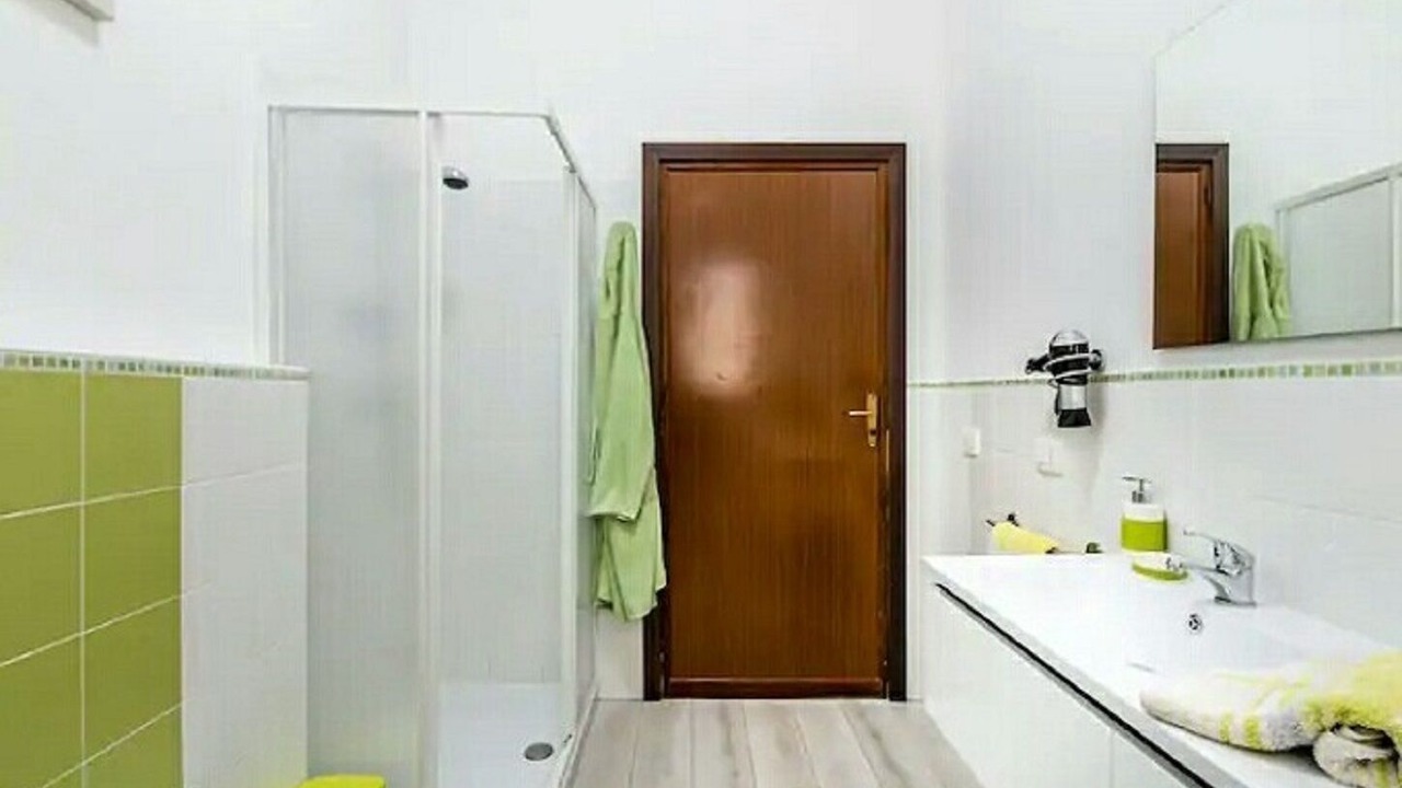 Photo of Bathroom in Avola