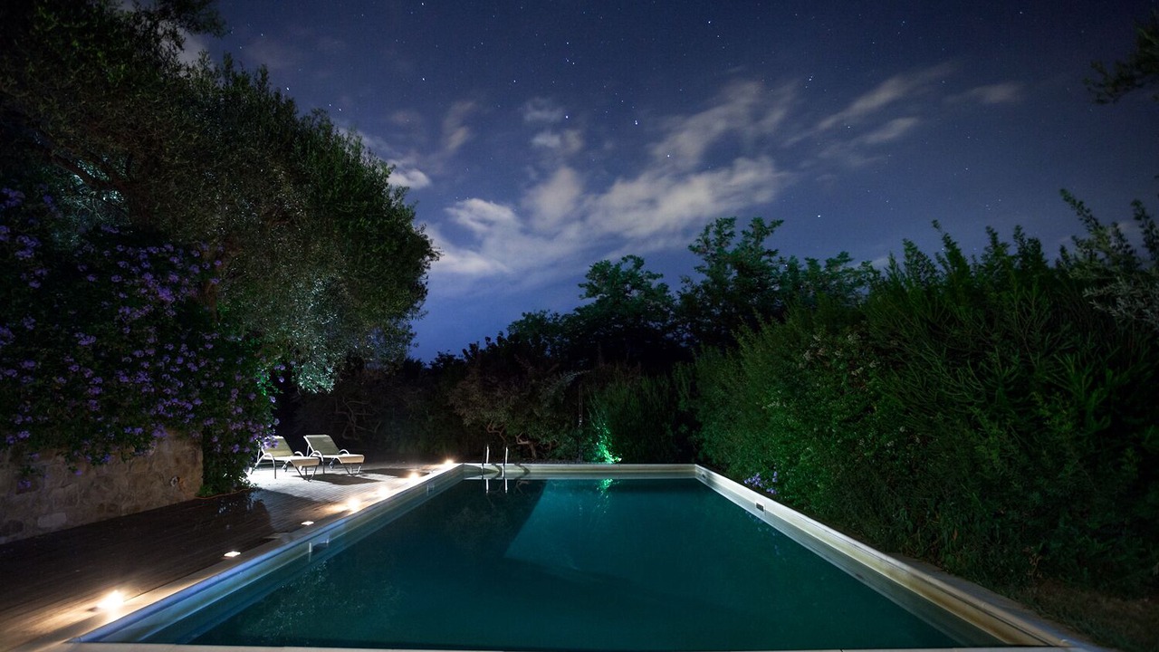Photo of Outdoor in Mirto