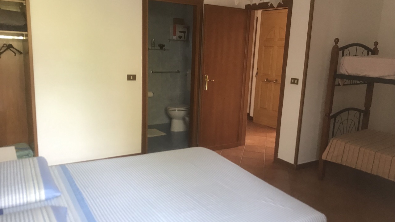 Photo of Bedroom in Torre Colonna-sperone
