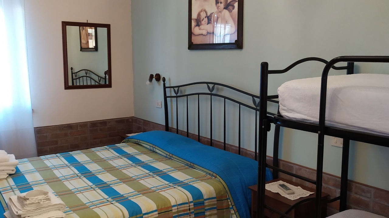 Photo of Bedroom in Mitogio