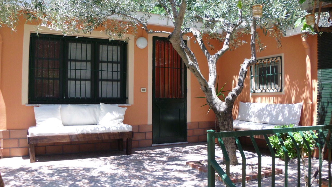 Photo of Patio Balcony in Mitogio