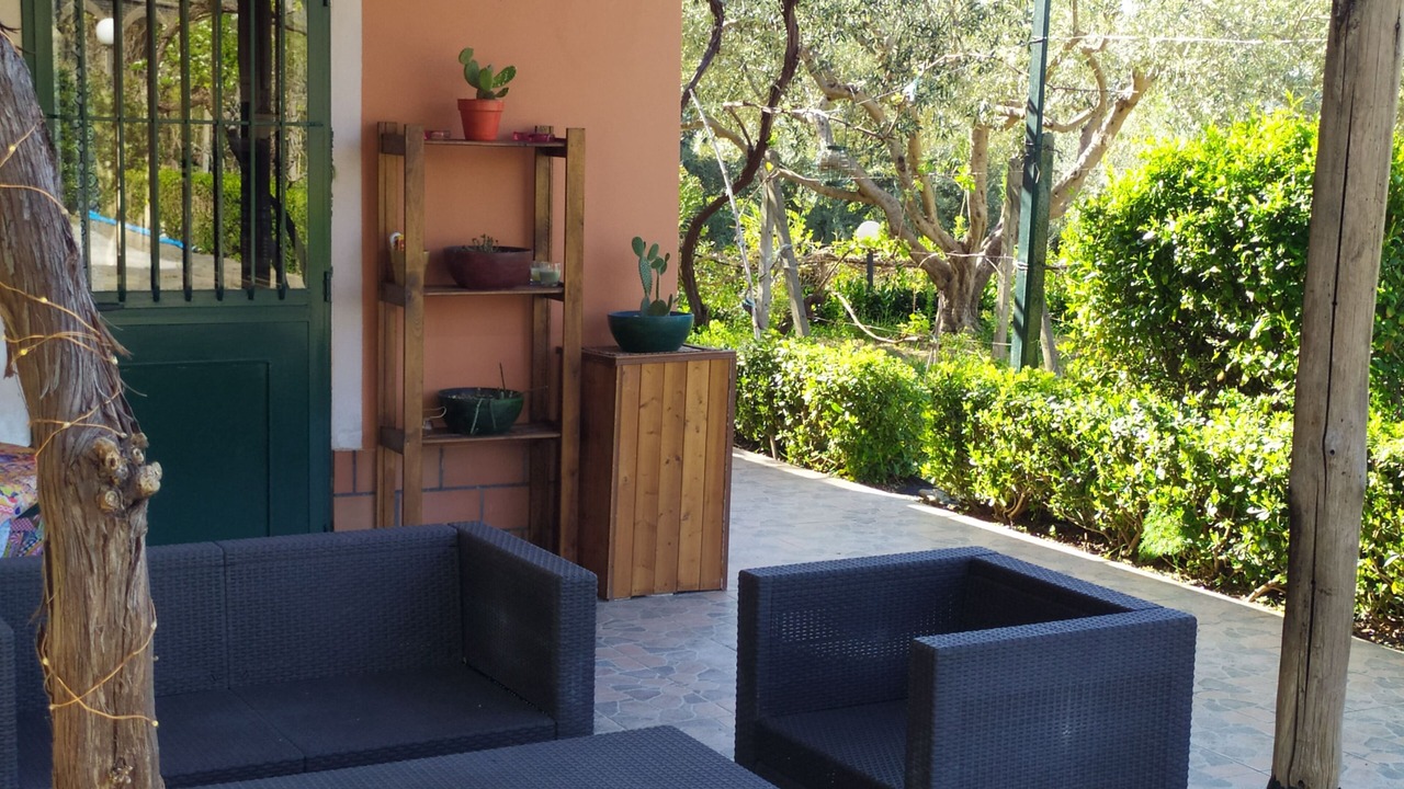 Photo of Patio Balcony in Mitogio