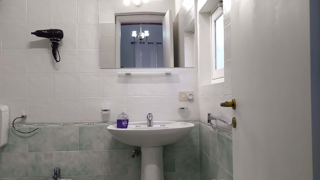 Photo of Bathroom in Mitogio