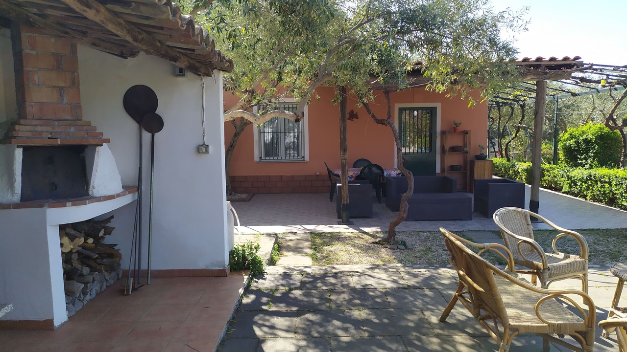 Photo of Patio Balcony in Mitogio