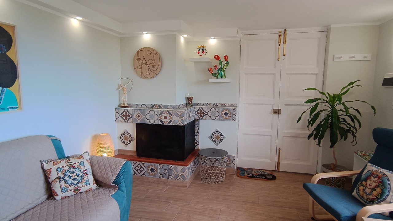 Photo of Livingroom in Mitogio